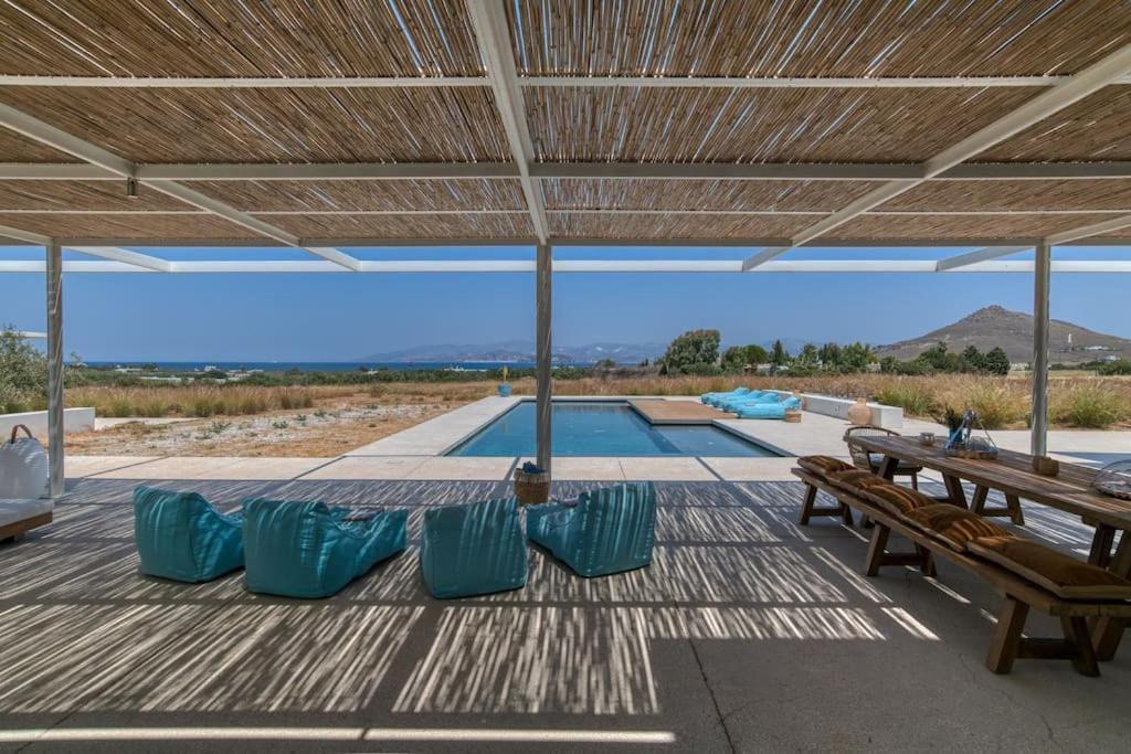 Villa Lampsi - Spacious & Modern Isterni  المظهر الخارجي الصورة