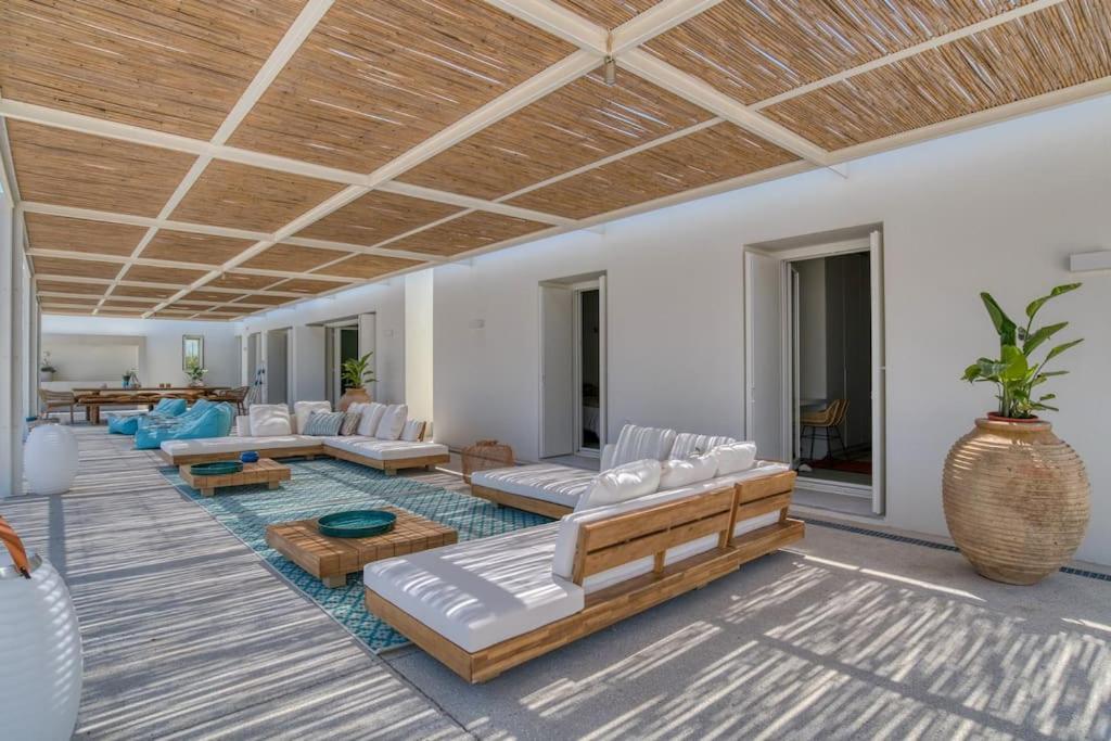 Villa Lampsi - Spacious & Modern Isterni  المظهر الخارجي الصورة