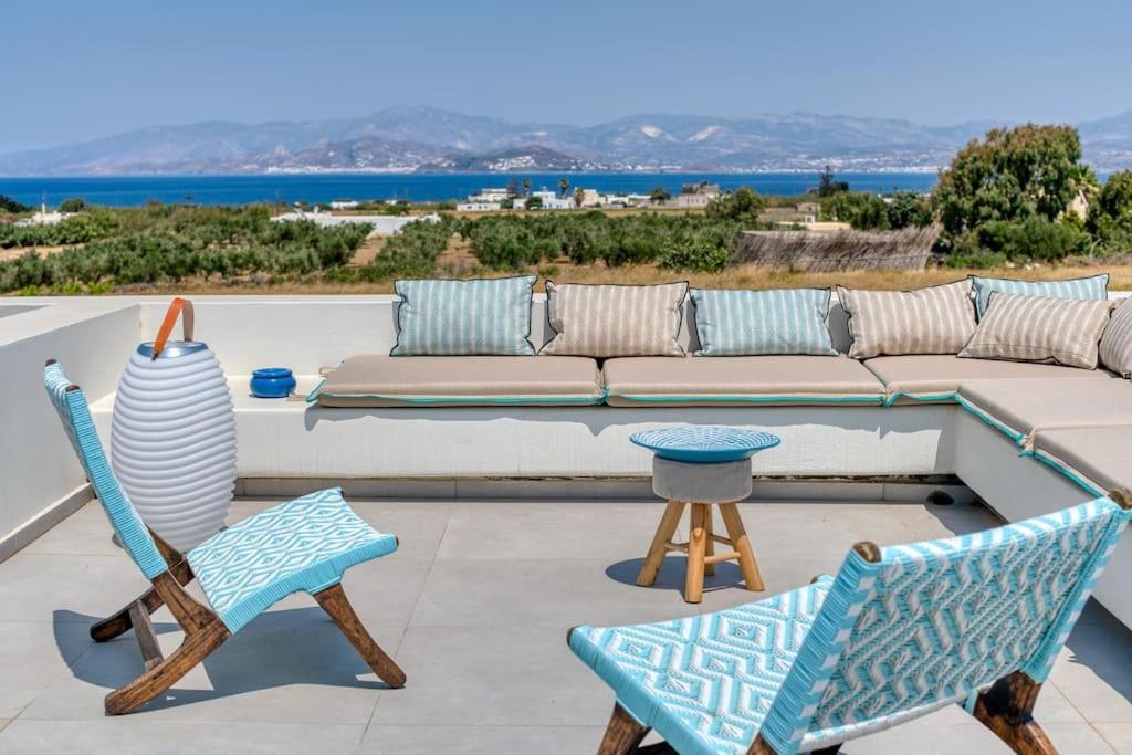 Villa Lampsi - Spacious & Modern Isterni  المظهر الخارجي الصورة