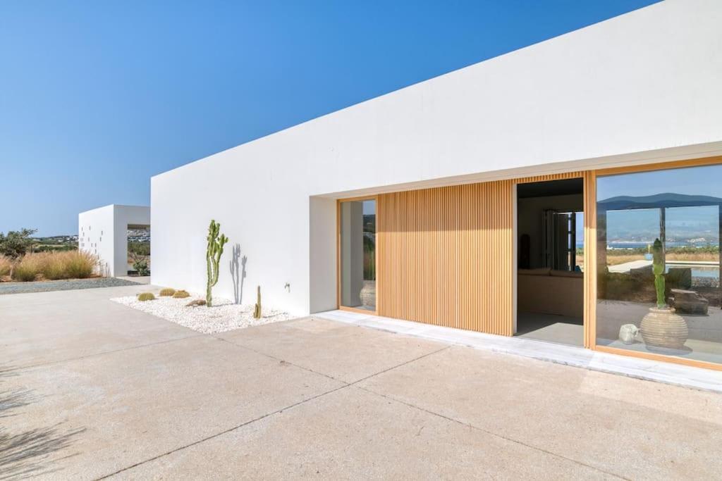 Villa Lampsi - Spacious & Modern Isterni  المظهر الخارجي الصورة